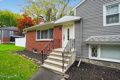 17-5 Nicholas Ave-17