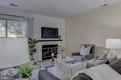 15013 Cherrywood Dr, Laurel, MD 20707 - photo 6