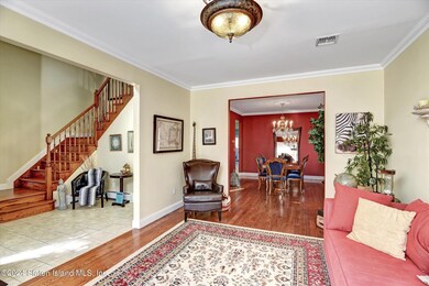 08-Living Room