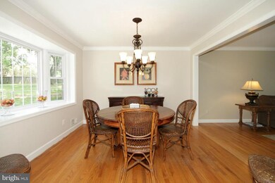 5144 Portsmouth Rd, Fairfax, VA 22032 - photo 7