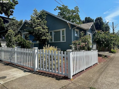 244 14th St SE, Salem, OR 97301 - photo 2