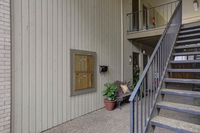 1008 S College Rd. Unit 211-4