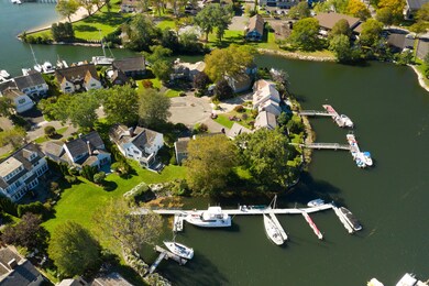 39 Flying Cloud Rd, Stamford, CT 06902 - photo 2