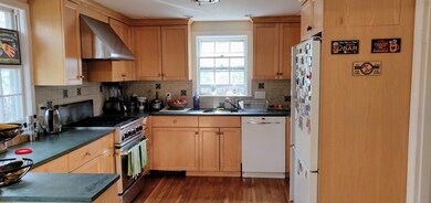 199 Lake View Ave, Cambridge, MA 02138 - photo 3