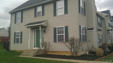 610 Abbe Ct, Freemansburg, PA 18017 - photo 2