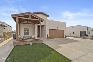 777 Pontop Hall St, El Paso, TX 79928 - photo 2