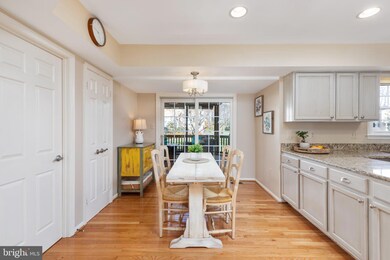 13150 Rounding Run Cir, Herndon, VA 20171 - photo 7