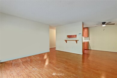 8025 234th St SW unit 101, Edmonds, WA 98026 - photo 4