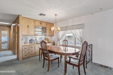 09-Dining Area