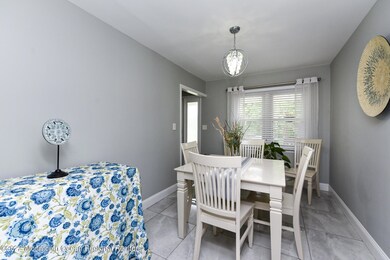 Breakfast room