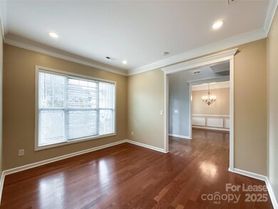 3021 Gloxinia Rd, Charlotte, NC 28215 - photo 2