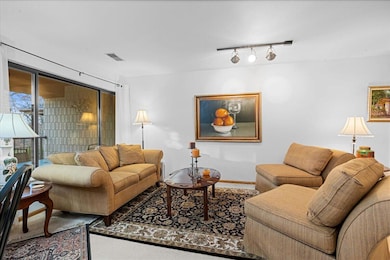 Glendale Lakes Condominiums unit 314, Glendale, WI 53209 - photo 4