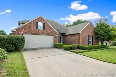 413 N Forest Ridge Blvd, Broken Arrow, OK 74014 - photo 4