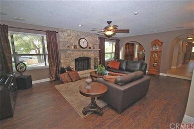 Fresh interior paint throughout, new laminate floo