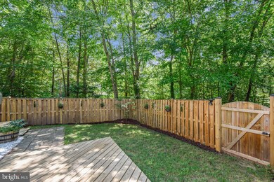 8340 Wind Fall Rd, Springfield, VA 22153 - photo 7