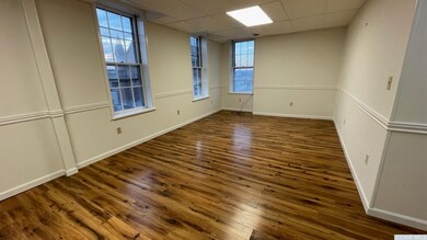 602 Columbia St unit 3, Hudson, NY 12534 - photo 3