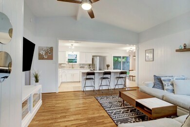 5205 De Lange Ln, Houston, TX 77092 - photo 4