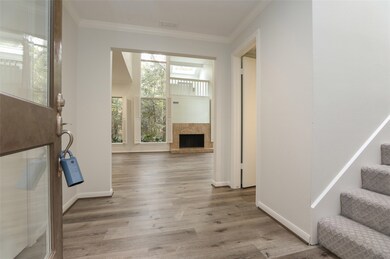 298 Sugarberry Cir unit 298, Houston, TX 77024 - photo 6