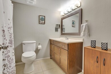 QPT_Photo_-__L1A3211
