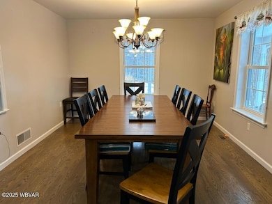 1010 Dinning Room 1