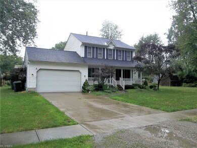 734 Robinwood Ave, Sheffield Lake, OH 44054 - photo 2
