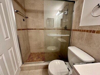 20 Norwich A, West Palm Beach, FL 33417 - photo 4