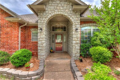 2724 Brenton Dr, Edmond, OK 73012 - photo 4