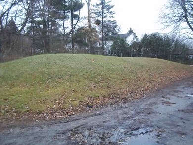 228 Sheldon Rd, Saint Albans, VT 05478 - photo 5