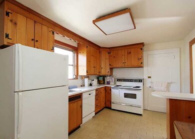 6 Heusted Dr, Old Greenwich, CT 06870 - photo 4