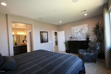 5-4513 Master Bedroom