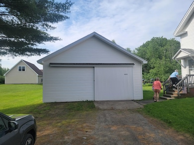 185 Elm St, Brewer, ME 04412 - photo 2