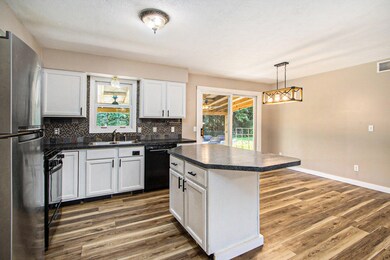 012_23177meadowln_33