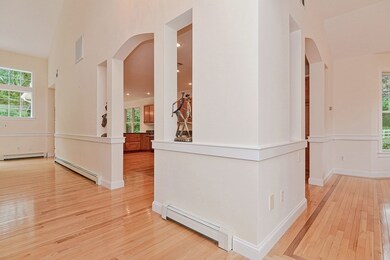 7 Bridlefield Ln, Medfield, MA 02052 - photo 4