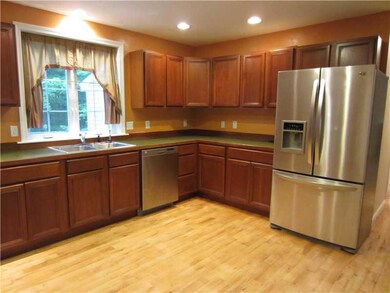 22 Plymouth Dr, Saco, ME 04072 - photo 4