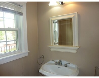 123 Floral St, Shrewsbury, MA 01545 - photo 7