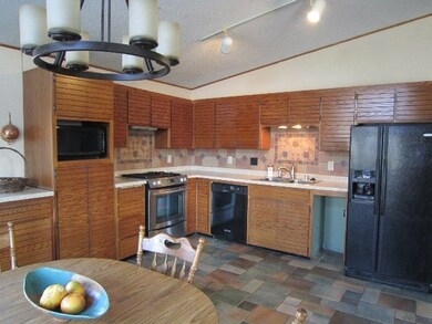 W1306 Yarwood Rd, Brooklyn, WI 53521 - photo 4