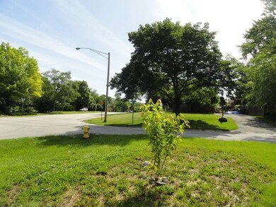 18324 Perth Ave, Homewood, IL 60430 - photo 3