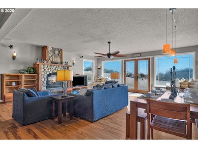 118 NW Oceania Dr, Waldport, OR 97394 - photo 6