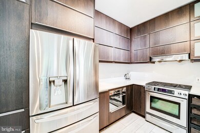 2331 Henshaw Place unit 201, Alexandria, VA 22311 - photo 6