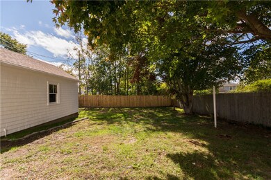 26 Admiral Kalbfus Rd, Newport, RI 02840 - photo 4