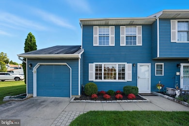 31 Gloucester Ct unit 22295, Bordentown, NJ 08505 - photo 2