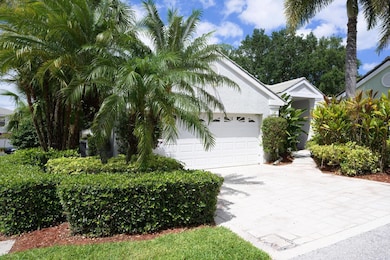 32 Admirals Ct, Palm Beach Gardens, FL 33418 - photo 2