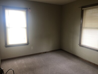 202 Hubbard St unit 2R, Ludlow, MA 01056 - photo 5