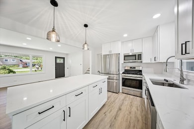 22W633 Burr Oak Dr, Glen Ellyn, IL 60137 - photo 7