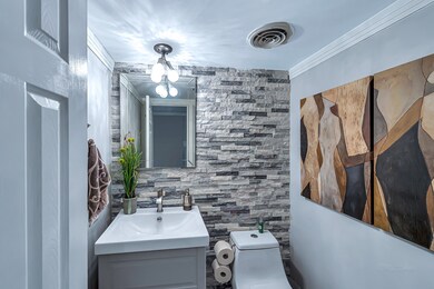 14365 Lost Meadow Ln, Houston, TX 77079 - photo 7