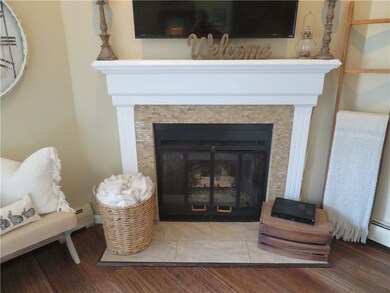 58 Needle Grove Ct unit B, North Providence, RI 02904 - photo 5