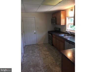 514 Dalmas Ave, Folcroft, PA 19032 - photo 6