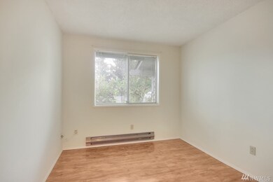 1017 NW Kingsview Ct, Yelm, WA 98597 - photo 3