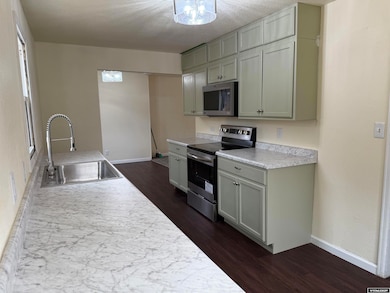 814 S Washington St, Casper, WY 82601 - photo 5