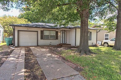 2015 N Crockett St, Sherman, TX 75092 - photo 2